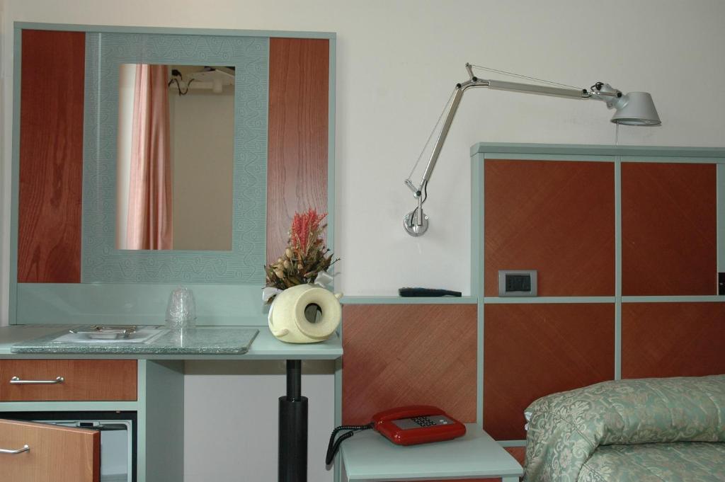 Hotel Derby أبريكا الغرفة الصورة