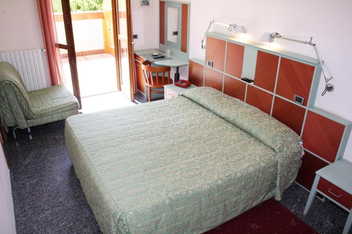 Hotel Derby أبريكا المظهر الخارجي الصورة