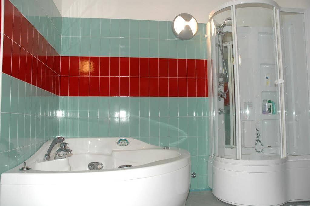 Hotel Derby أبريكا المظهر الخارجي الصورة